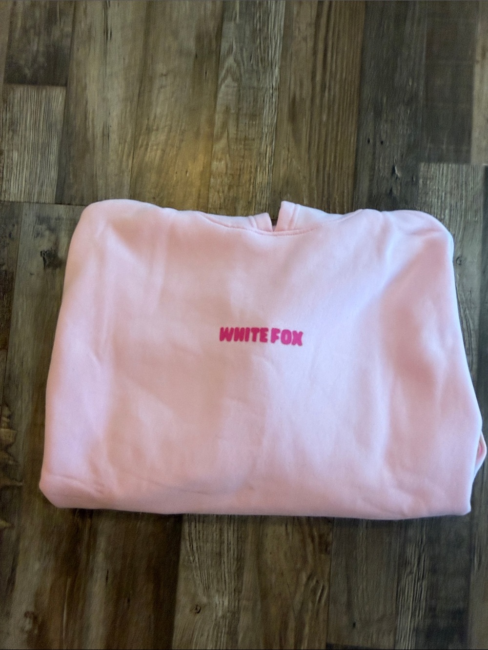 White Fox Boutique Light Pink Logo Crew Sweatshirt size m/L